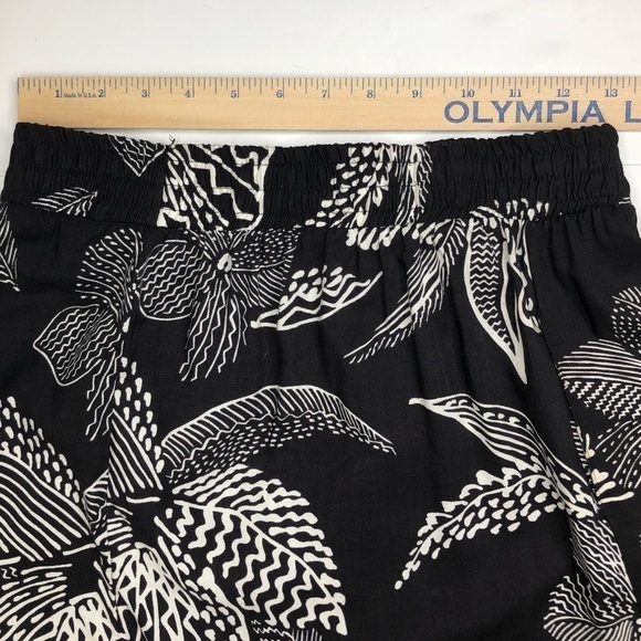 Vintage Black and White Floral / Leaf Print Skirt with Pockets Sz 14 - Picture 6 of 8